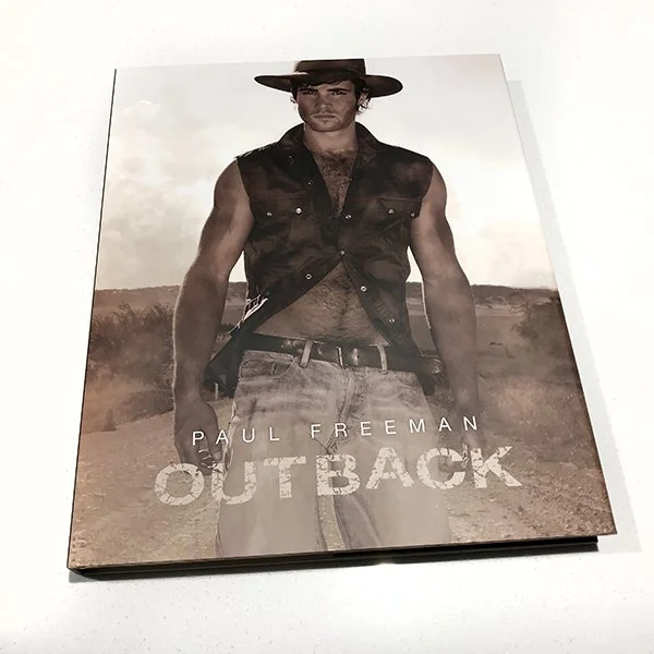 outback on bench sml.jpg