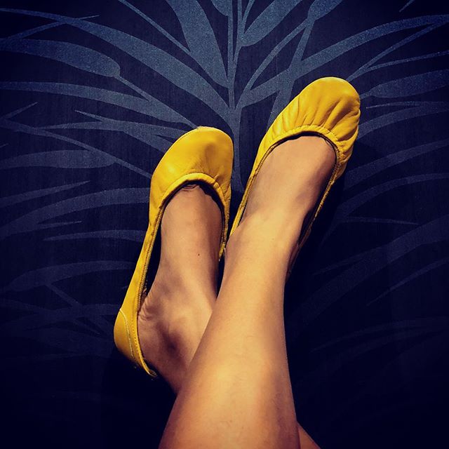Happy almost weekend! #tandncollection #nycstyle #lastyle #citygirl #citystyle #citylife #balletflats #shoes #monogram #monogrammed #bostonblog #fashionblogger #miamiblog #chicagostyle #chicagoblogger #texasfashion #lablogger #panhellenic #christmas #balletflats #ballerina #miamiblogger #fblogger #silver #londonfashion #fashionista #mommytobe #fashion #dance #fashionblog #travelblogger