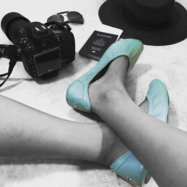 Happy weekend! #tandncollection #nycstyle #lastyle #citygirl #citystyle #citylife #balletflats #shoes #monogram #monogrammed #bostonblog #fashionblogger #miamiblog #chicagostyle #chicagoblogger #texasfashion #lablogger #panhellenic #christmas #balletflats #ballerina #miamiblogger #fblogger #silver #londonfashion #fashionista #mommytobe #fashion #dance #fashionblog #travelblogger