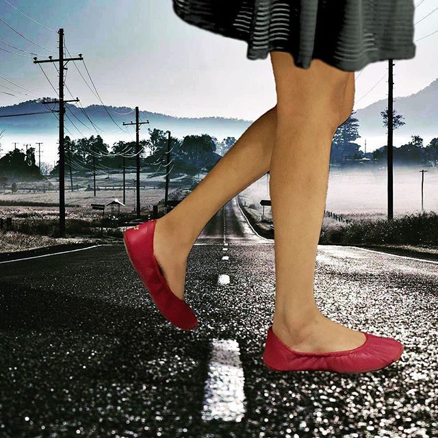 We hope you have a great week ahead! #tandncollection #nycstyle #lastyle #citygirl #citystyle #travel #balletflats #shoes #monogram #monogrammed #bostonblog #fashionblogger #miamiblog #chicagostyle #chicagoblogger #travelgram #lablogger #instagood #christmas #balletflats #ballerina #miamiblogger #fblogger #instagood #londonfashion #fashionista #mommytobe #fashion #dance #fashionblog #travelblogger