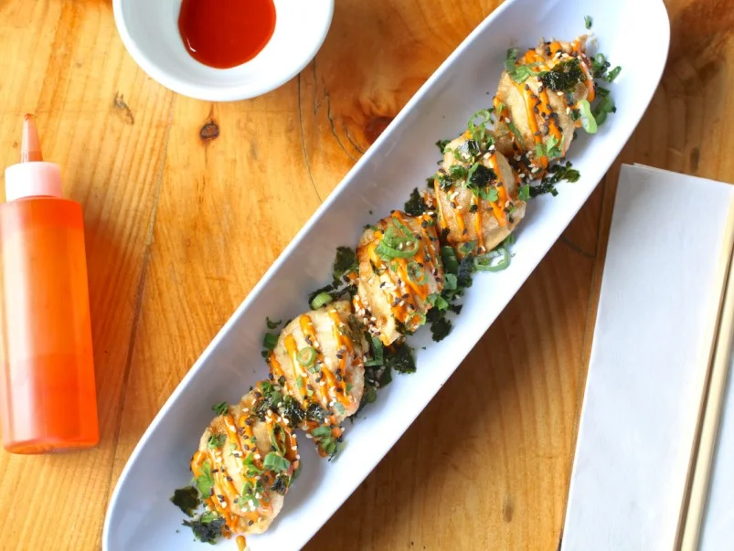toronto-restaurants-almighty-bao-churchill-bar-little-portugal-fried-chicken-dumplings-803x603.jpg