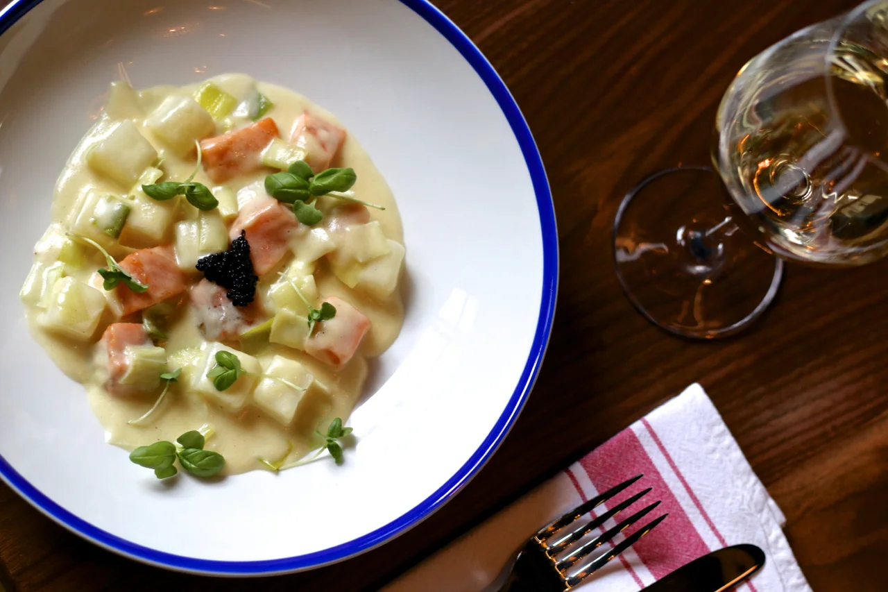 toronto-new-restaurants-the-wickson-social-downtown-salmon.jpg