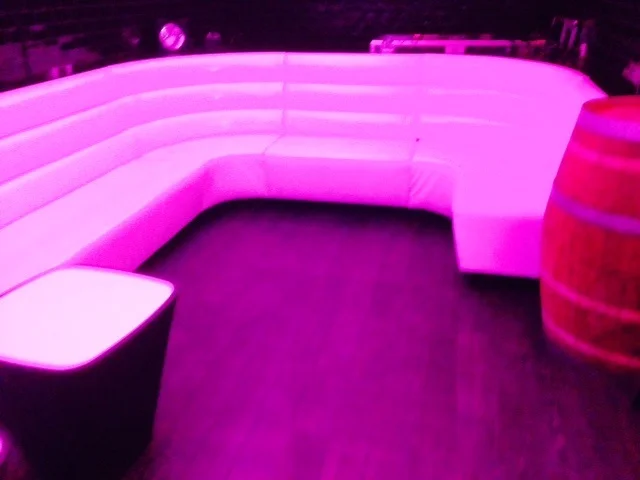 Kwan booth seating brisbane.jpg