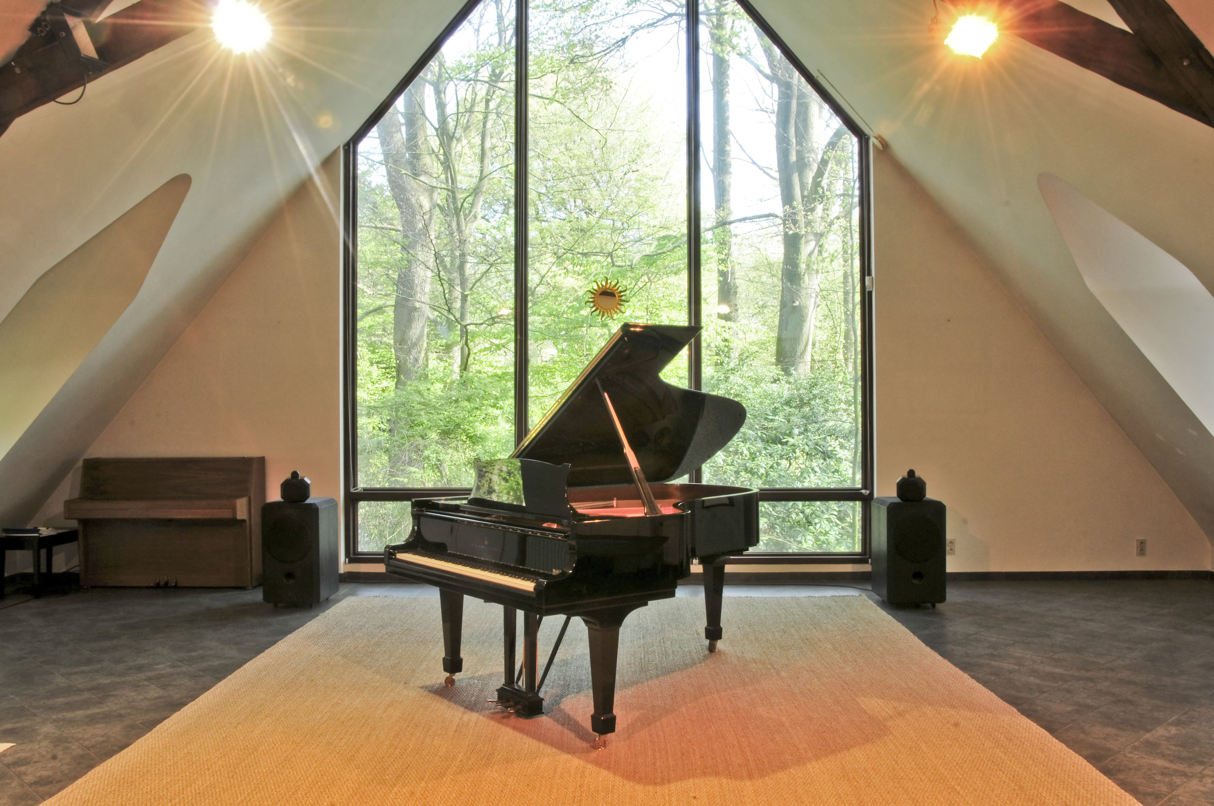Live Room