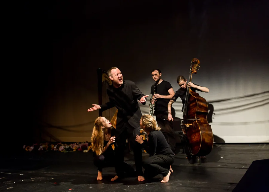 Louisa Hollway, Will McGeough, Heloïse Werner, Stephen Williams (clarinet) Marianne Schofield (double-bass) Photograph Cathy Pyle