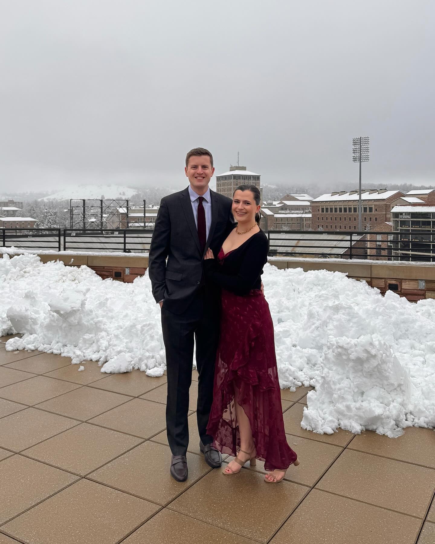 A whirlwind 48 hours in beautiful snowy Boulder to celebrate @joezamadics and @merauch 💍🥂🎉🌨️🏔️ 

The snowcapped trees and mountains made everything feel so magical and it was great to catch up with Andrew&rsquo;s college friends ✨swipe to the en