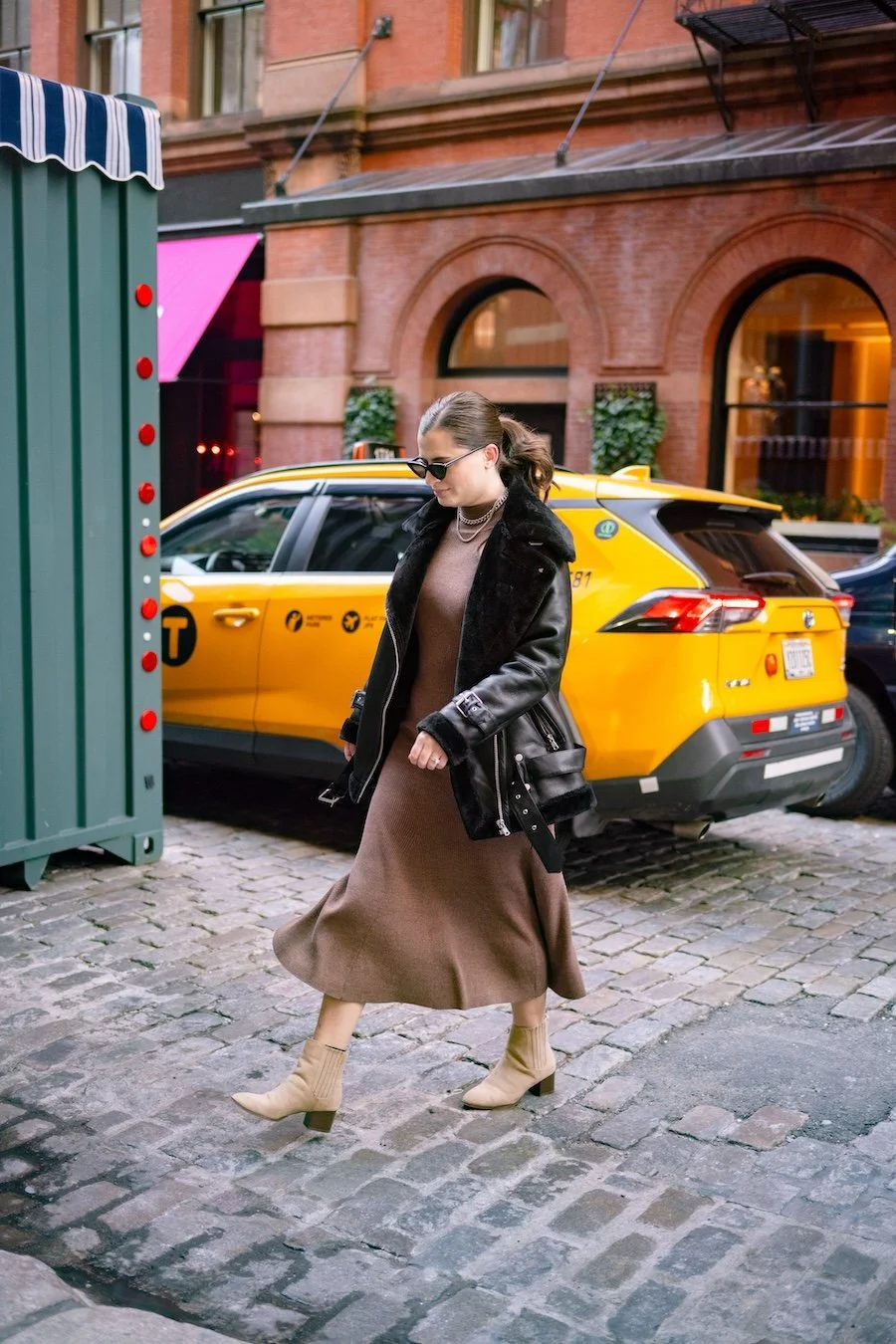 Keep Calm and Chiffon Blogger Austen Tosone shares What To Know About Being a Creator in 2025 and walking on the street 