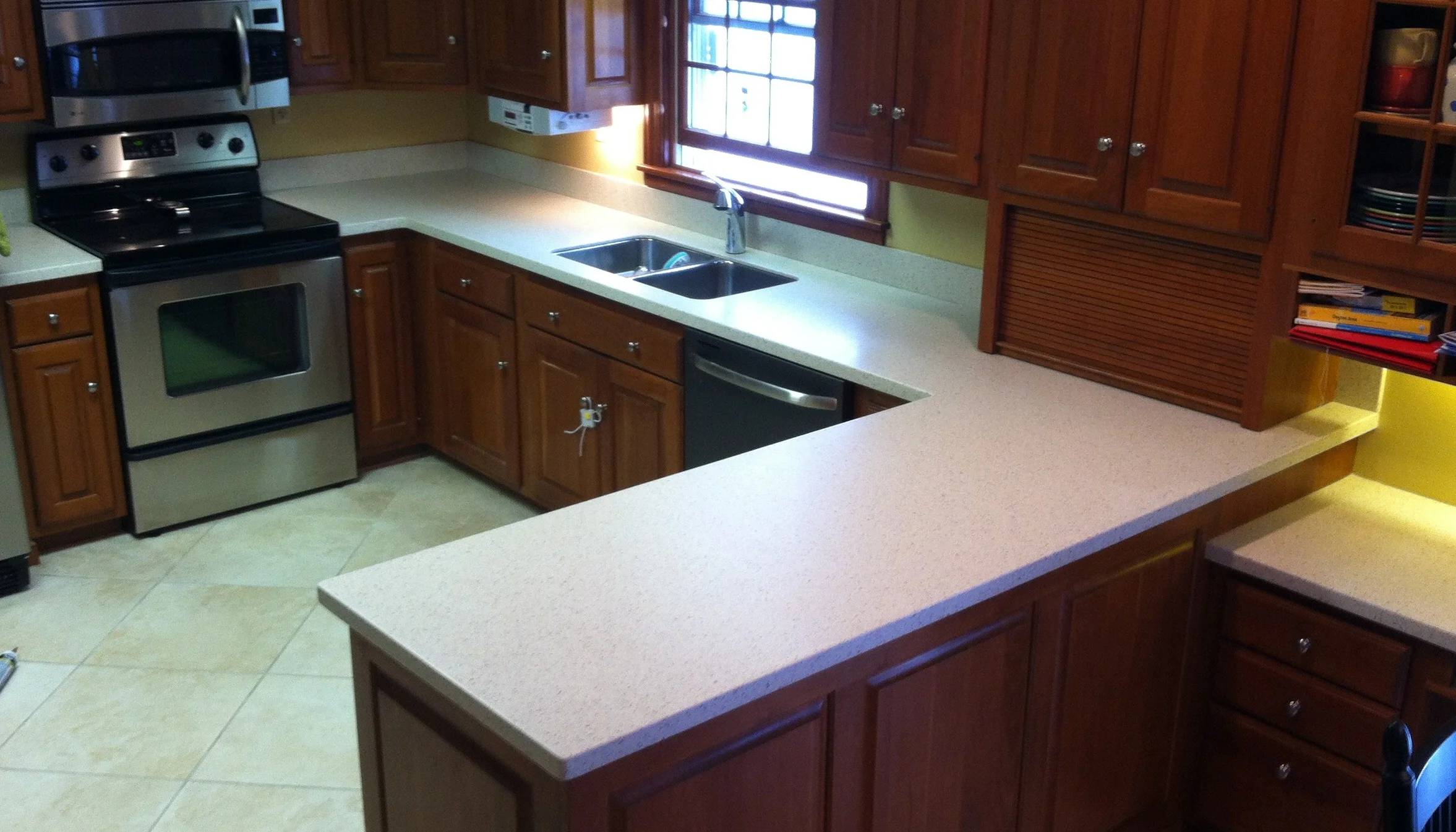 VENUS BY HI MACS SOLID SURFACE