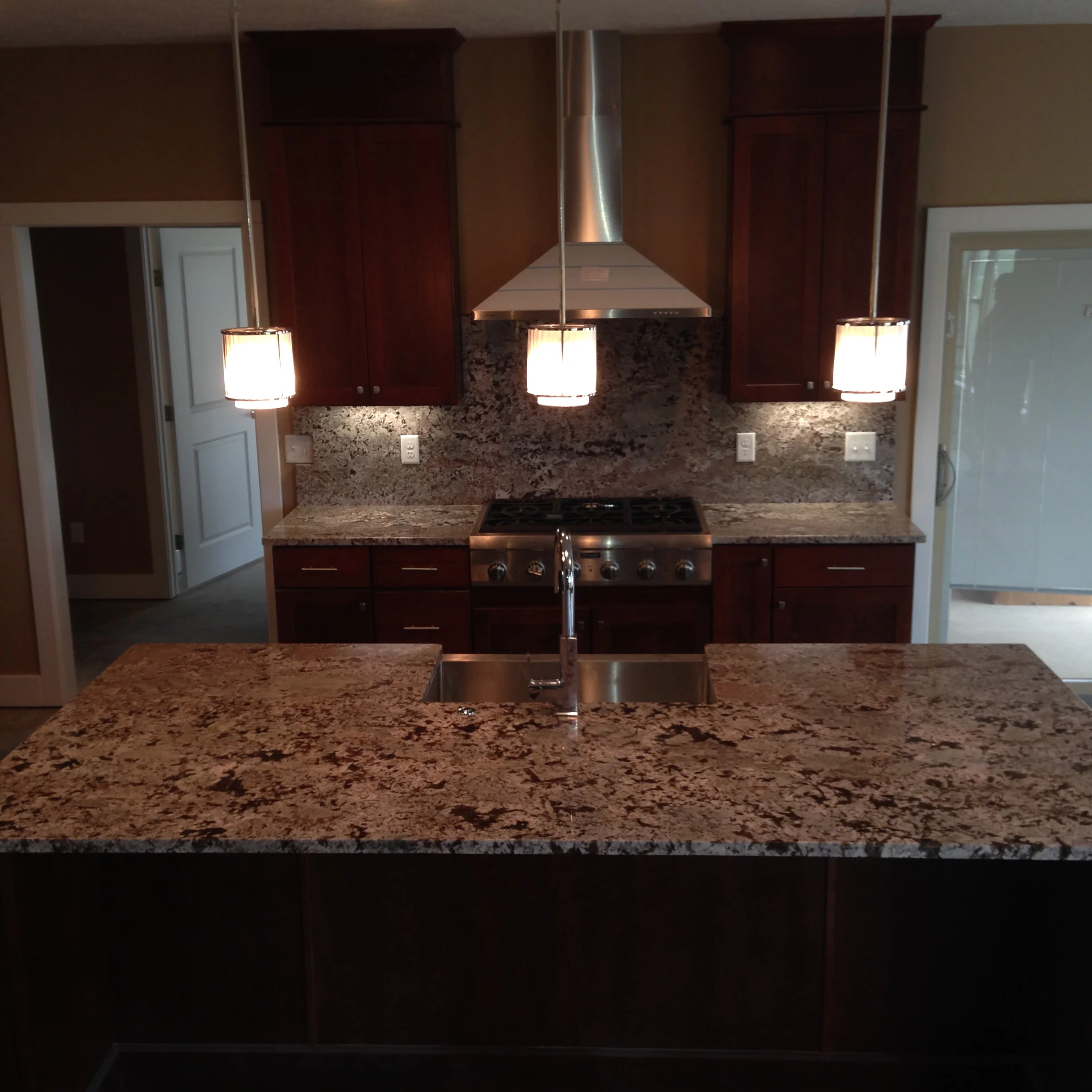 BIANCO ANTICO GRANITE