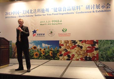 John Crabtree, NCI Assistant Director, spoke to the conference audience in Beijing about the services that Northern Crops Institute and the region can provide to the China food industry. “NCI has extensively researched how North Dakota commodities can be used as food ingredients in Chinese cuisine at various levels that add value to the processor and the consumer,” said John Crabtree, NCI Assistant Director.