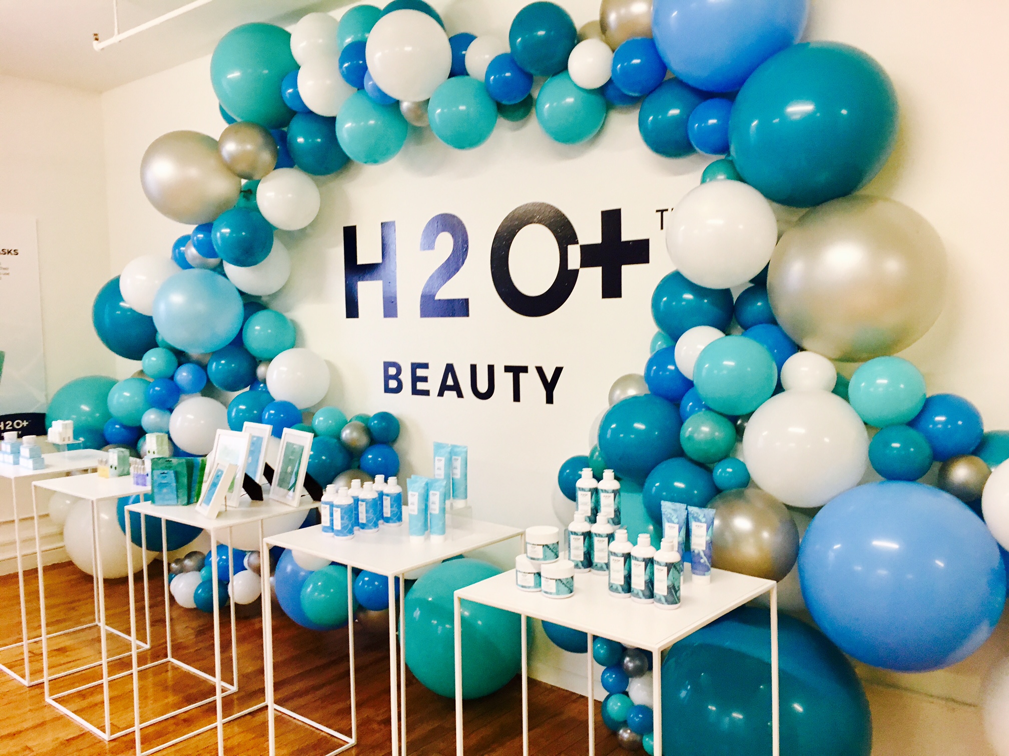 H2O Beauty Launch (Balloon install by Brooklyn Balloon Company)