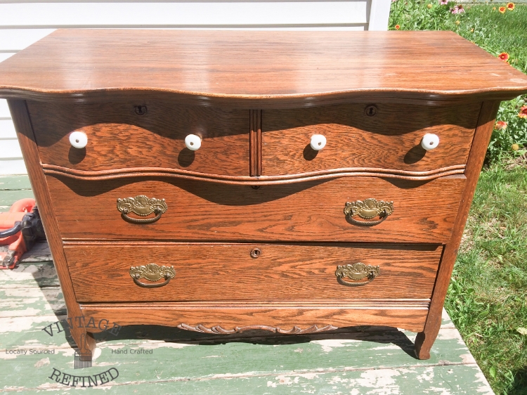Vintage Refined Serpentine Dresser, Vintage Dresser Craigslist