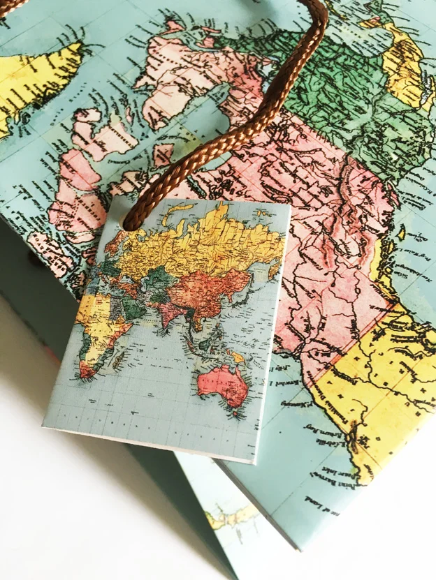 bolsa de regalo mapa mundo.jpg