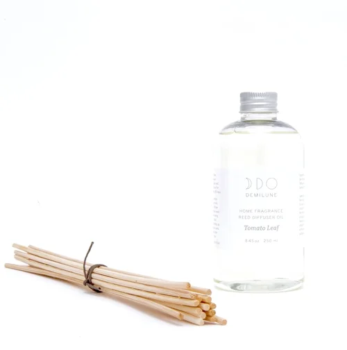 Refill includes: 8.45oz fragrance oil & 15 reeds