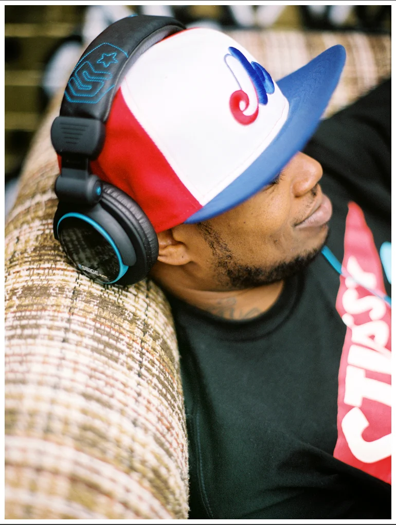 0Djs000-R1-E001_69 copy.JPG