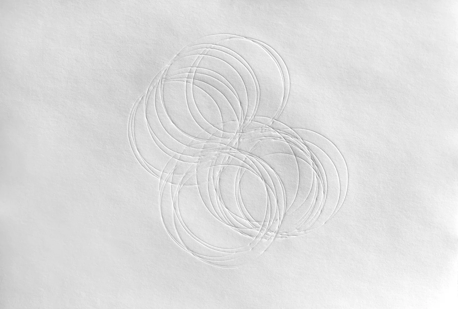 "gyre", 2012 29,7 x 20 cm Monotype, gaufrage sur papier Hahnemühle Fine Art, Bambou, 265 g/m2 12 exemplaires signés et numérotés + 3 épreuves d’artiste hors commerce http://www.eac-leshalles.ch/eac/index.php?page=franziska-furter-2