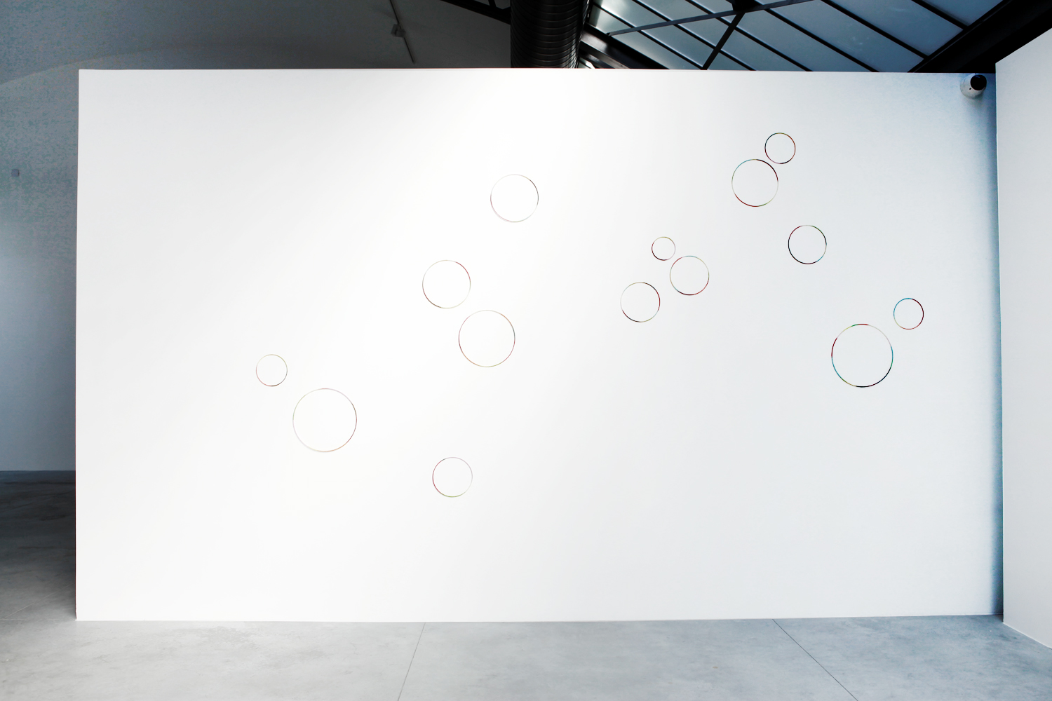    ring , 2012, wire, metal, dimensions variable   Extended Drawing, 2012, CAB, Brussels 