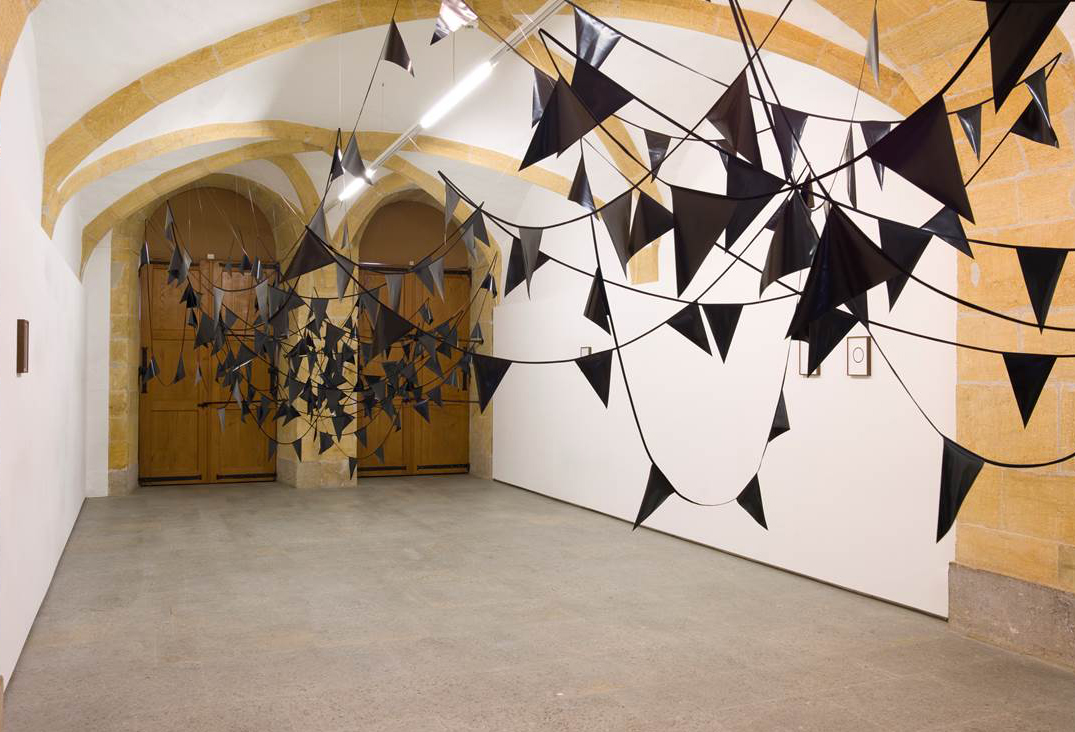  rift, 2011, plastic, textiles, nylon, dimensions variable 