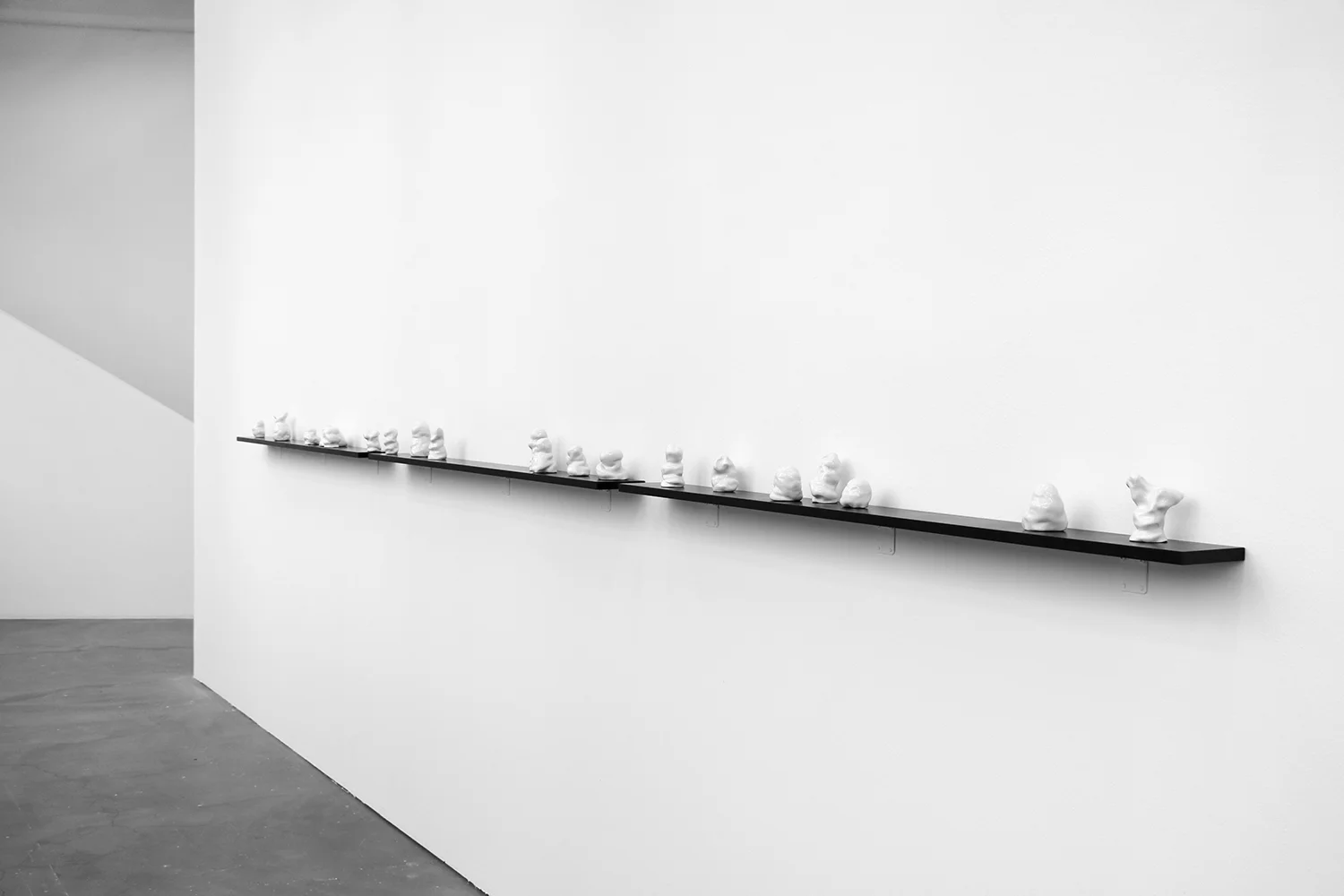 Gespenster , 2016, porcelain, wood, variable dimensions Regionale 18, Kunsthaus Baselland, Muttenz