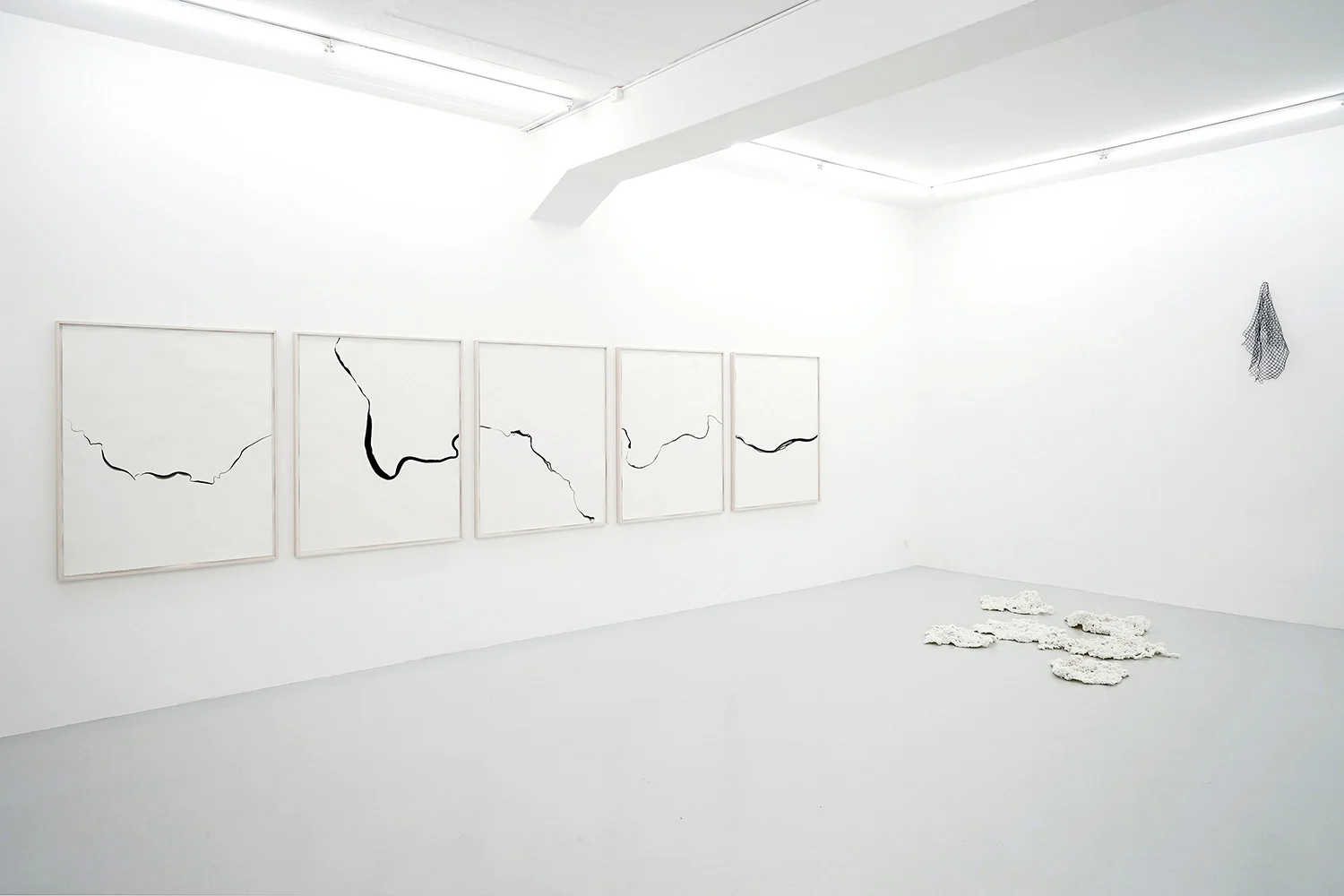 Refractions/ Tuppiyak, ink on paper, 5 frames, each 125 x 99cm; Storms, rope, size variable; Waveland/Ruitenet, 75 x 33 x 15cm; all 2018