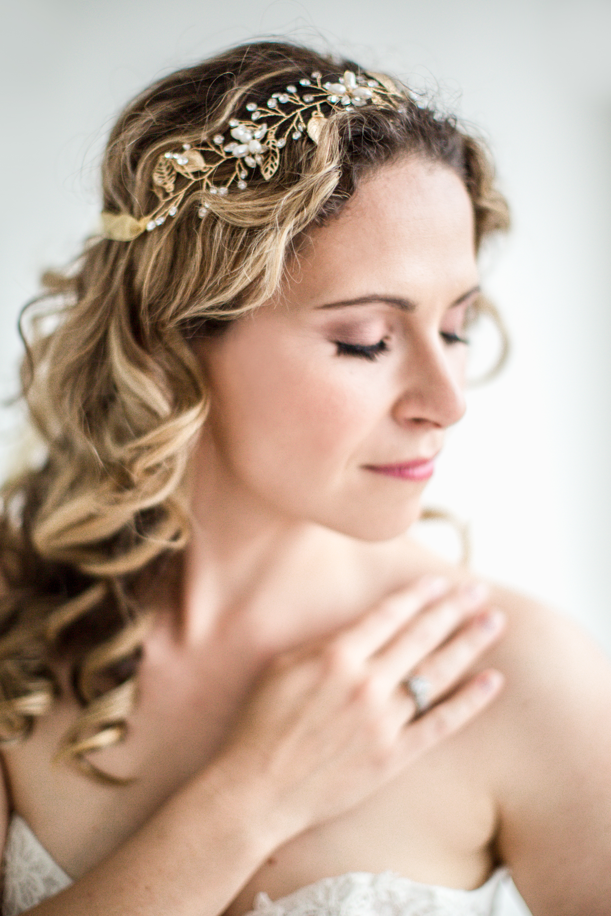 Jaxie Bridal Hair Accessory: "Adele"