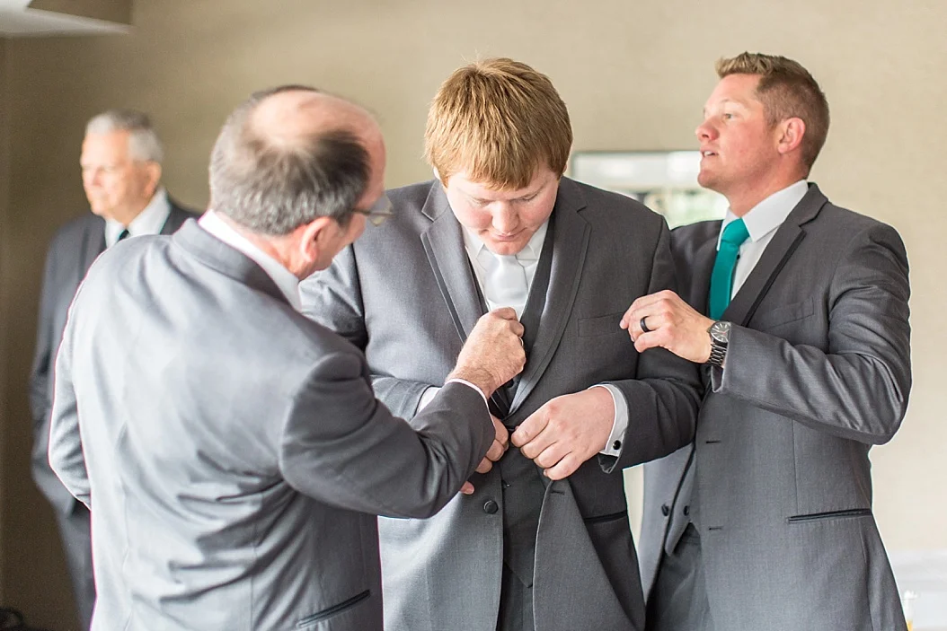 Oshkosh Wedding Photographer_0006.jpg