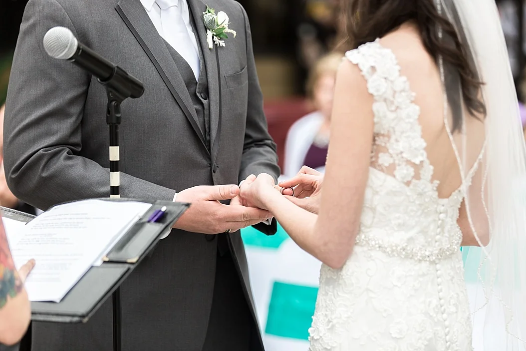 Oshkosh Wedding Photographer_0010.jpg