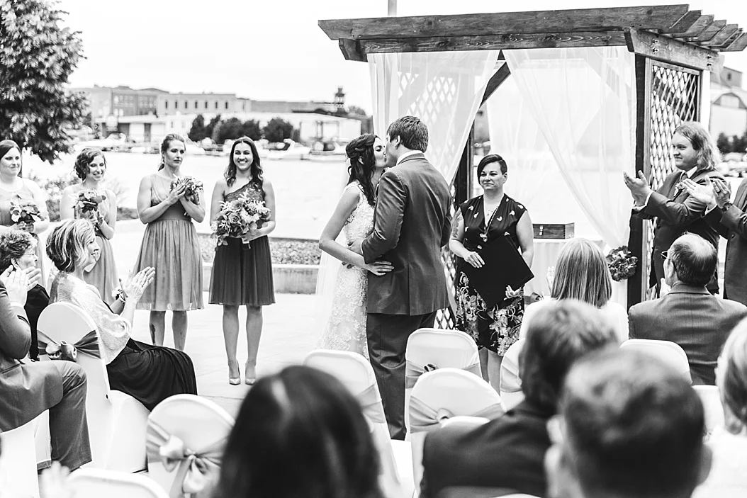 Oshkosh Wedding Photographer_0011.jpg