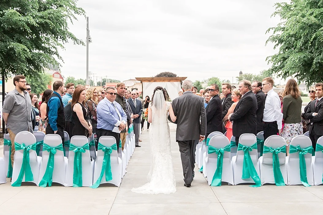 Oshkosh Wedding Photographer_0023.jpg