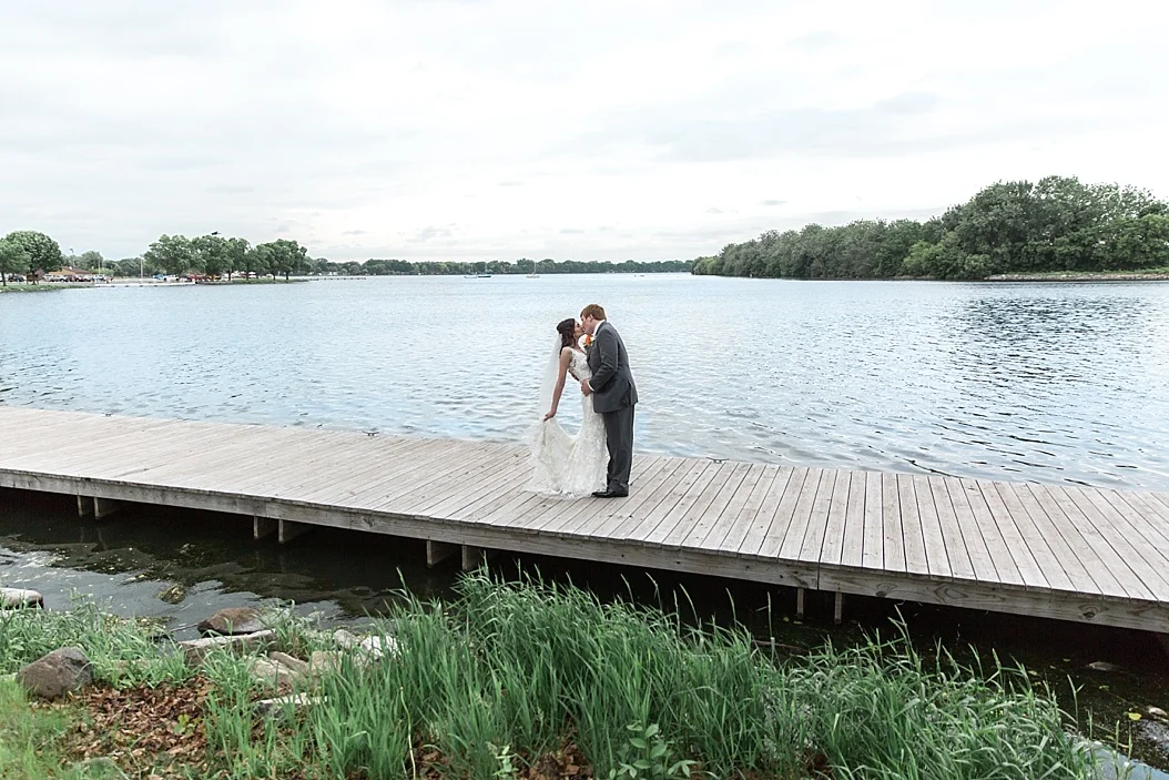 Oshkosh Wedding Photographer_0024.jpg