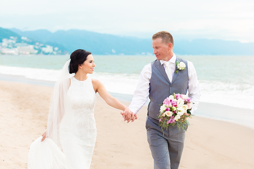 Lottie Lillian - Destination Wedding Puerto Vallarta_0060.jpg