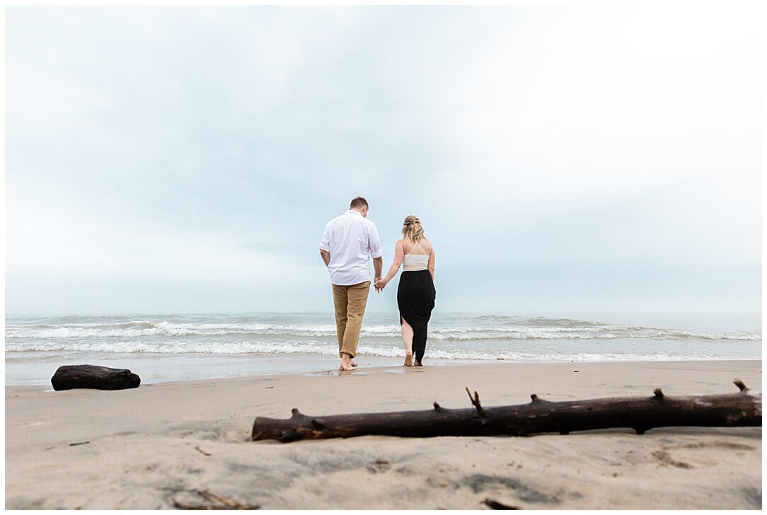 Kohler-Andrae State Park Engagement_0017.jpg