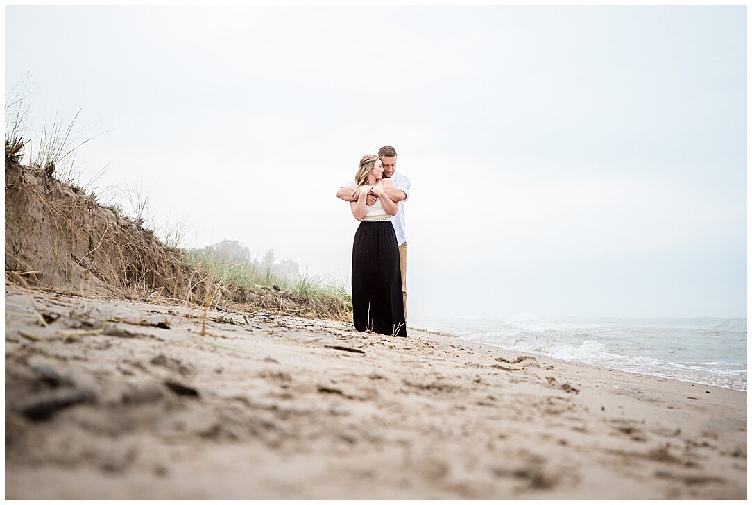 Kohler-Andrae State Park Engagement_0031.jpg