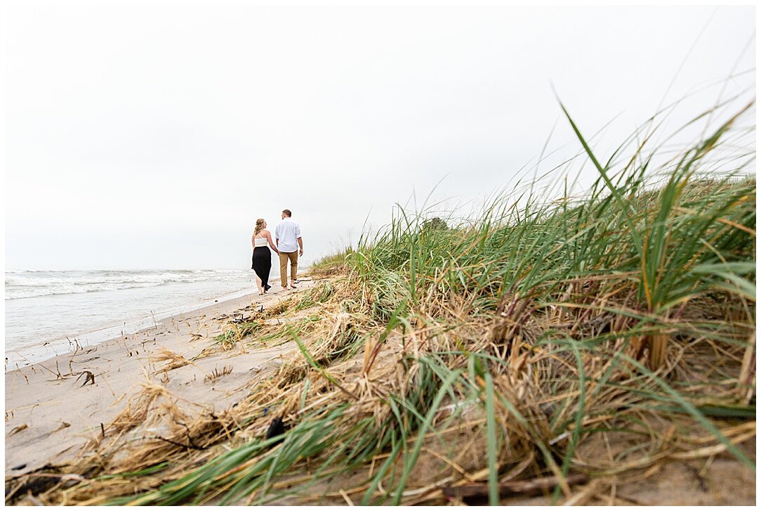 Kohler-Andrae State Park Engagement_0058.jpg