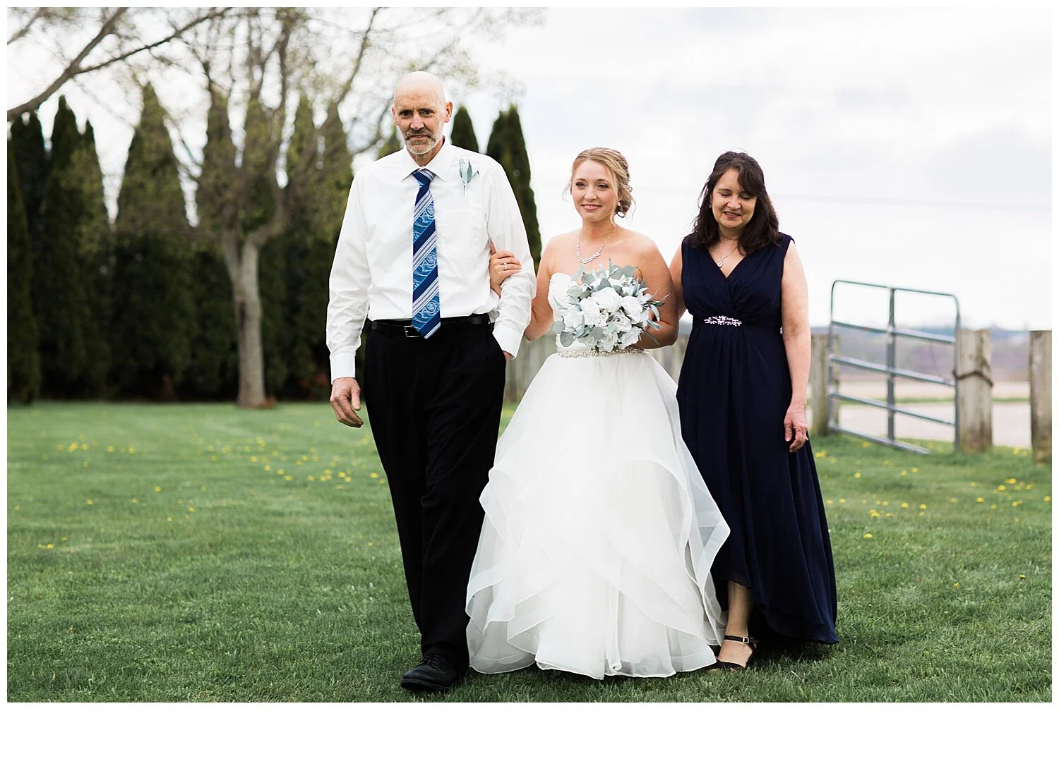 backyard wedding_0076.jpg
