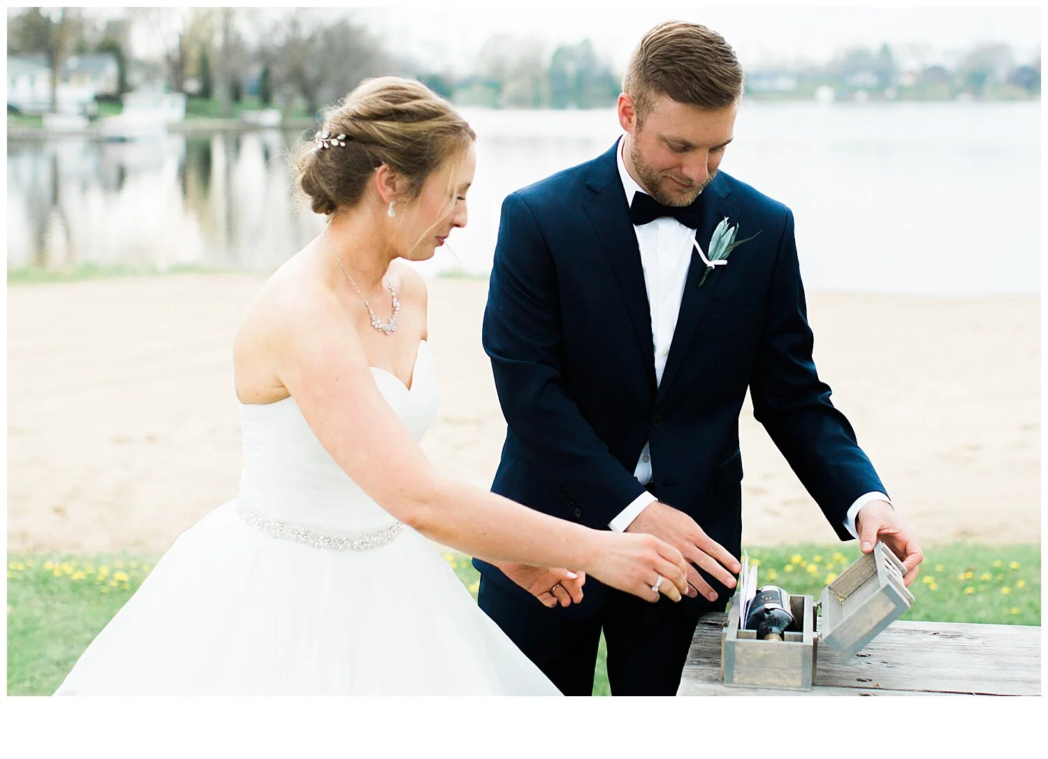 backyard wedding_0102.jpg
