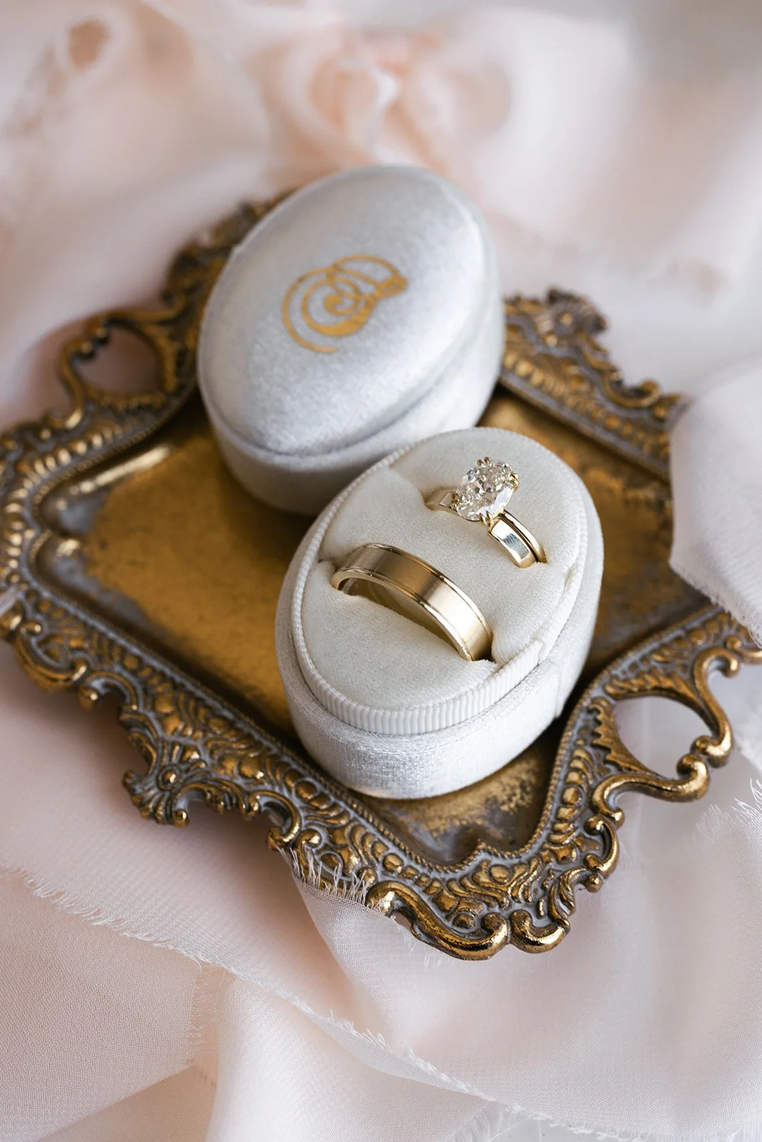 Stella Wedding PREP-25_websize (1).jpg
