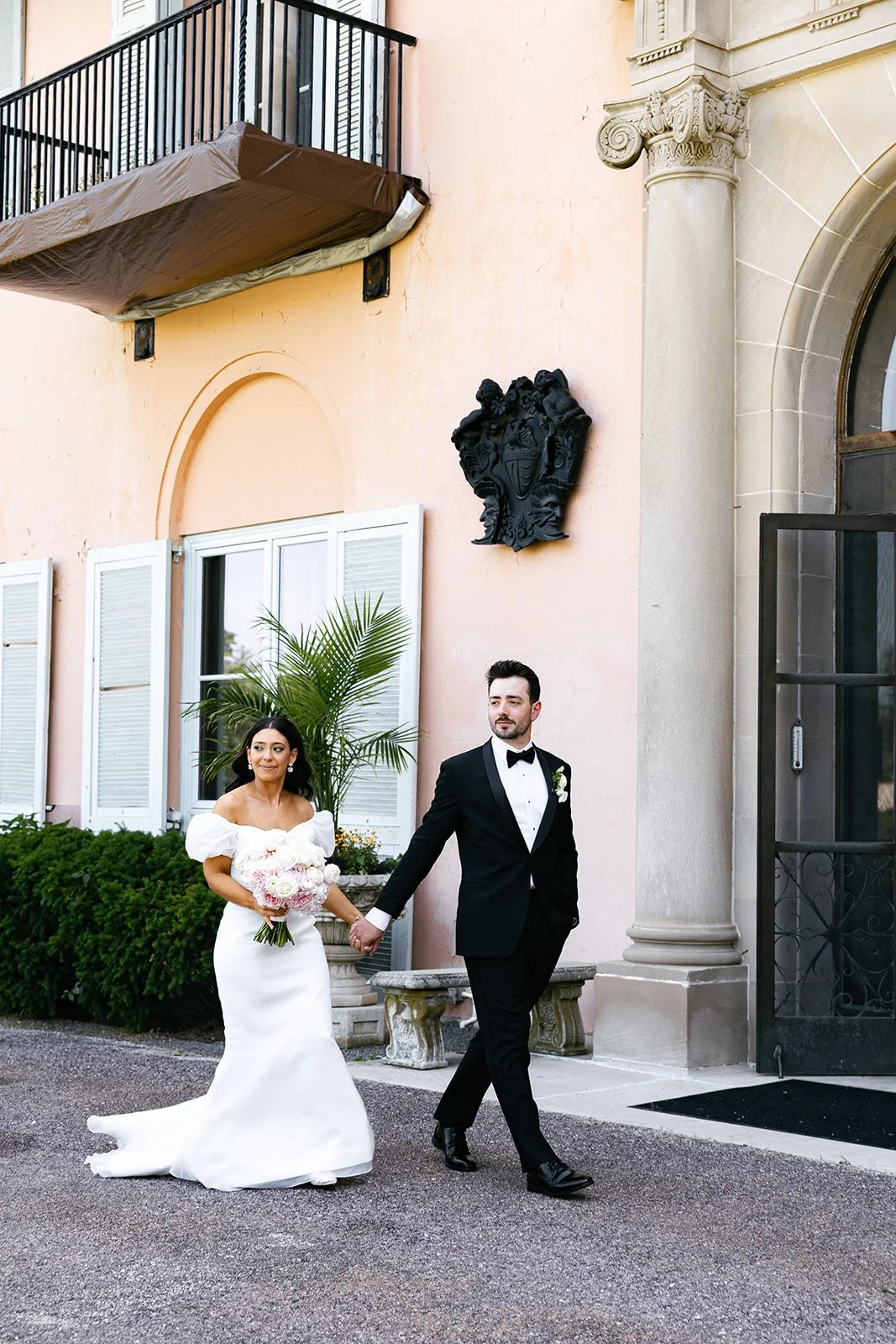 Cuneo Mansion Wedding - Sarah + Michael