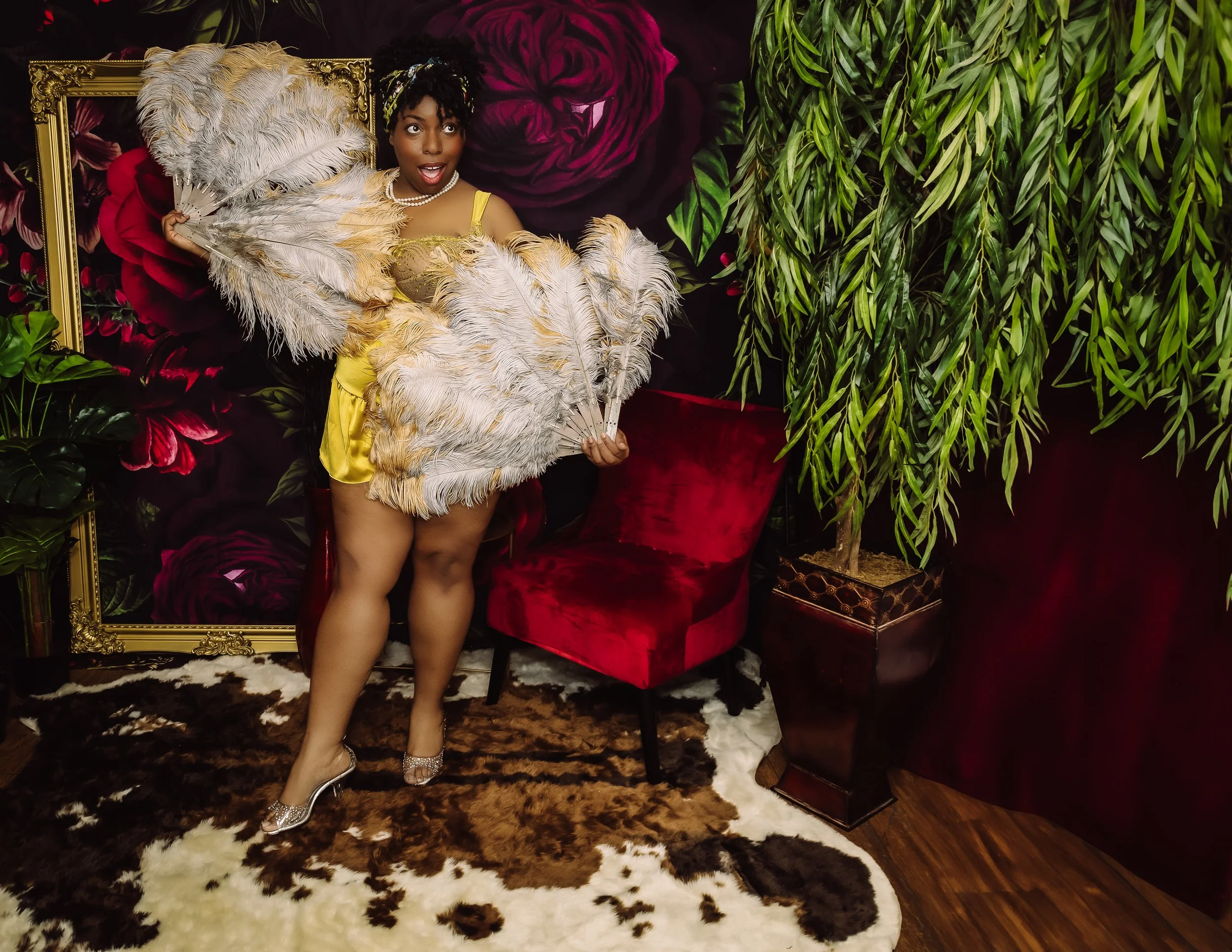 Saffron - Fans - Elm Photography.JPG