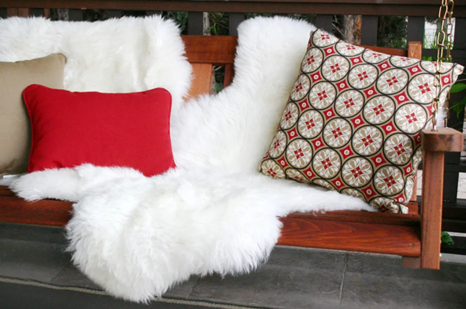 swing close up_cropped.jpg