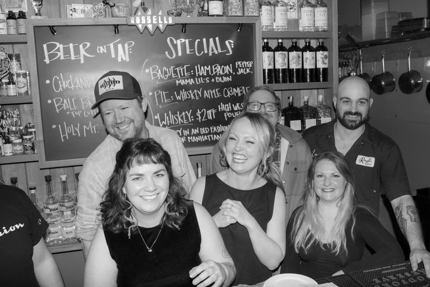 Shoutout to the world&rsquo;s best crew right here!🍻

Sunday hours:
Brunch 10-3pm
Happy hour 4-6pm
Pouring till 2am 

📸: @justinmkimphoto