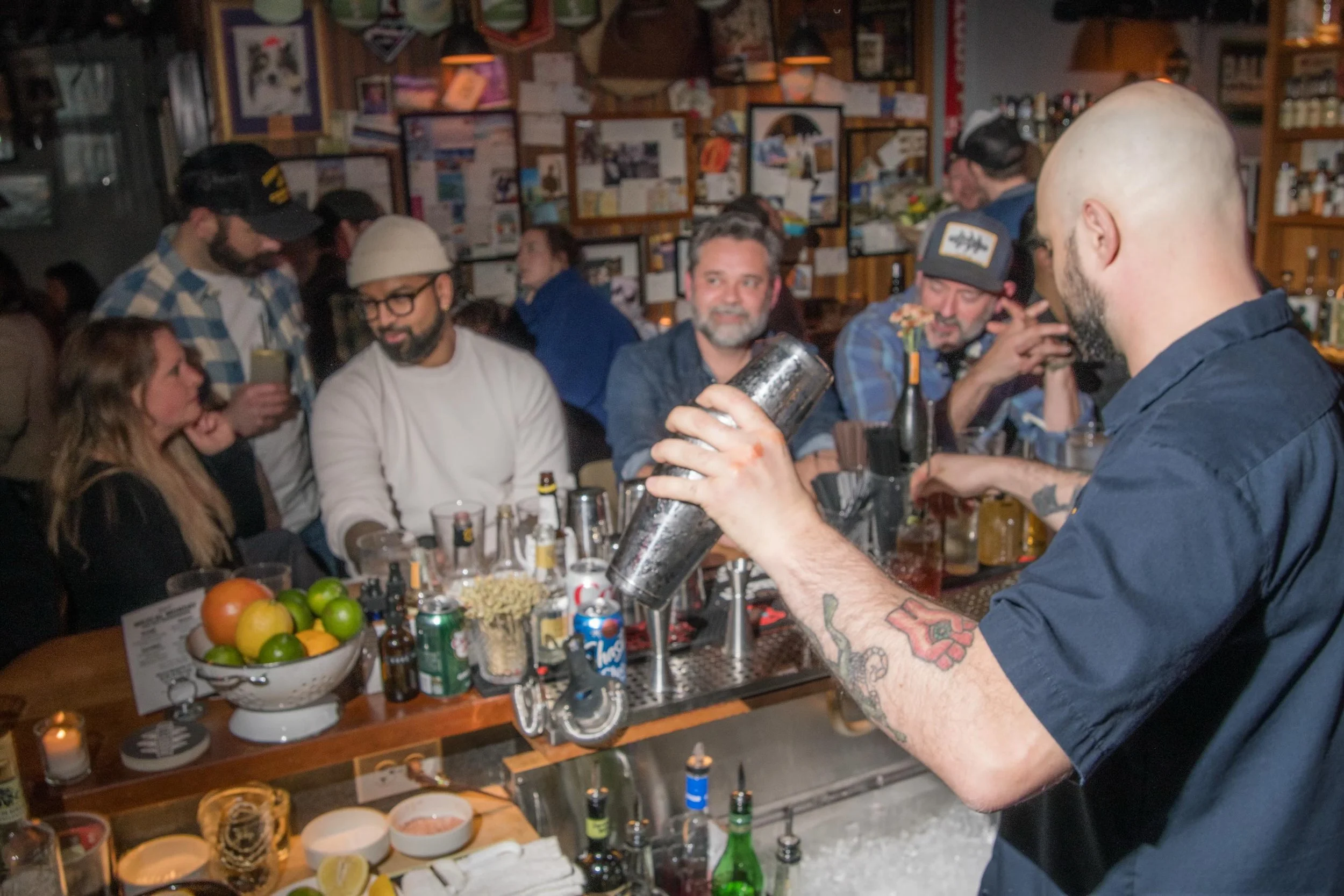You&rsquo;ve made it to the weekend and we&rsquo;re ready for you. Daily happy hour 4-6pm, Saturday/Sunday brunch 10-3pm, and serving till 2am everyday. Let&rsquo;s party, you guys!

📸: @justinmkimphoto