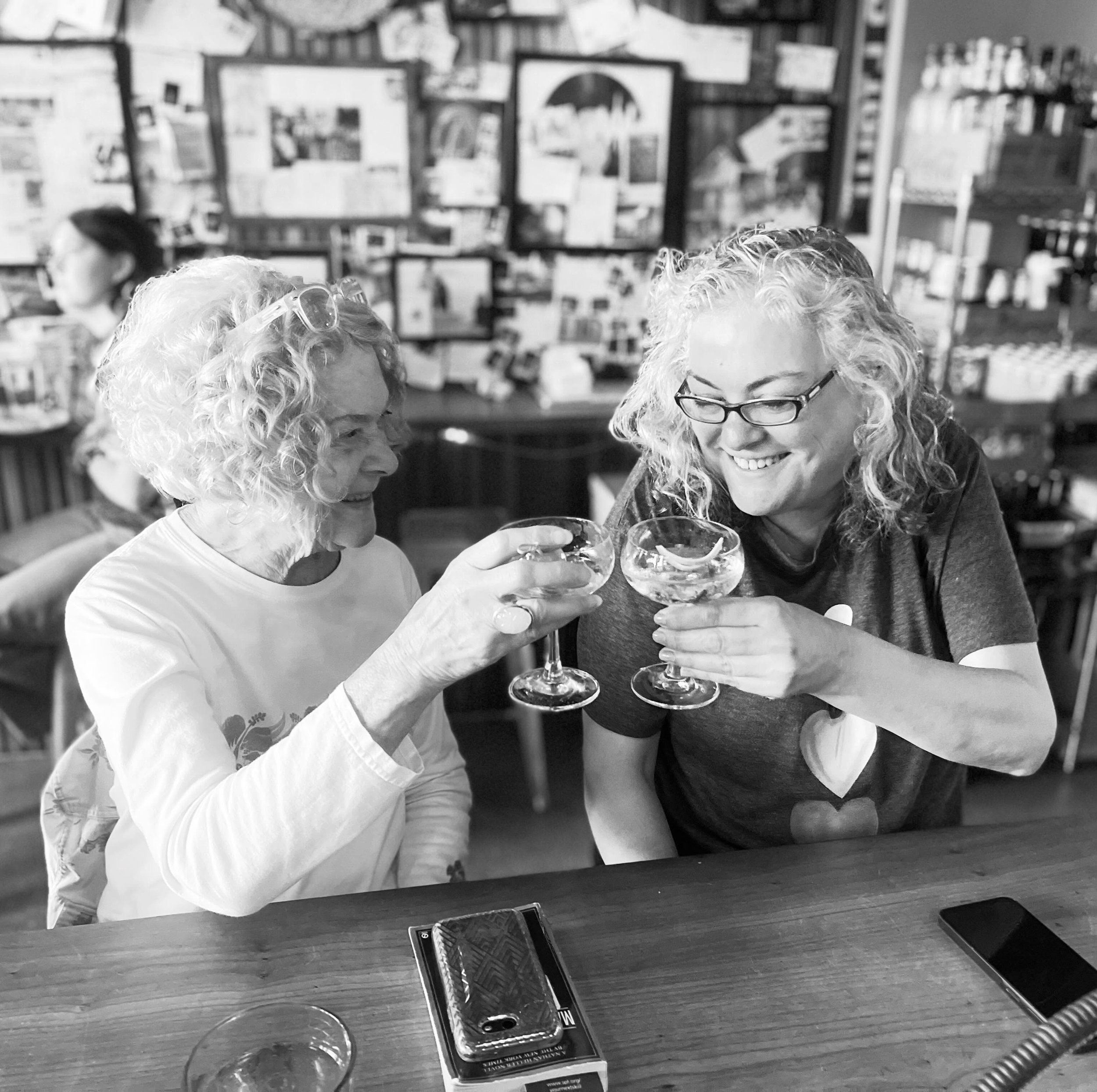 Meet Bonnie &amp; Barb, queens of the happy hour &ldquo;Barb-Tini&rdquo; (gin, vermouth, lemon twist) and &ldquo;Bonnie&rsquo;s Way&rdquo; (dirty gin, of course) 

Happy hour 4-6pm daily, with $10 house martinis🍸

As always, let&rsquo;s party!