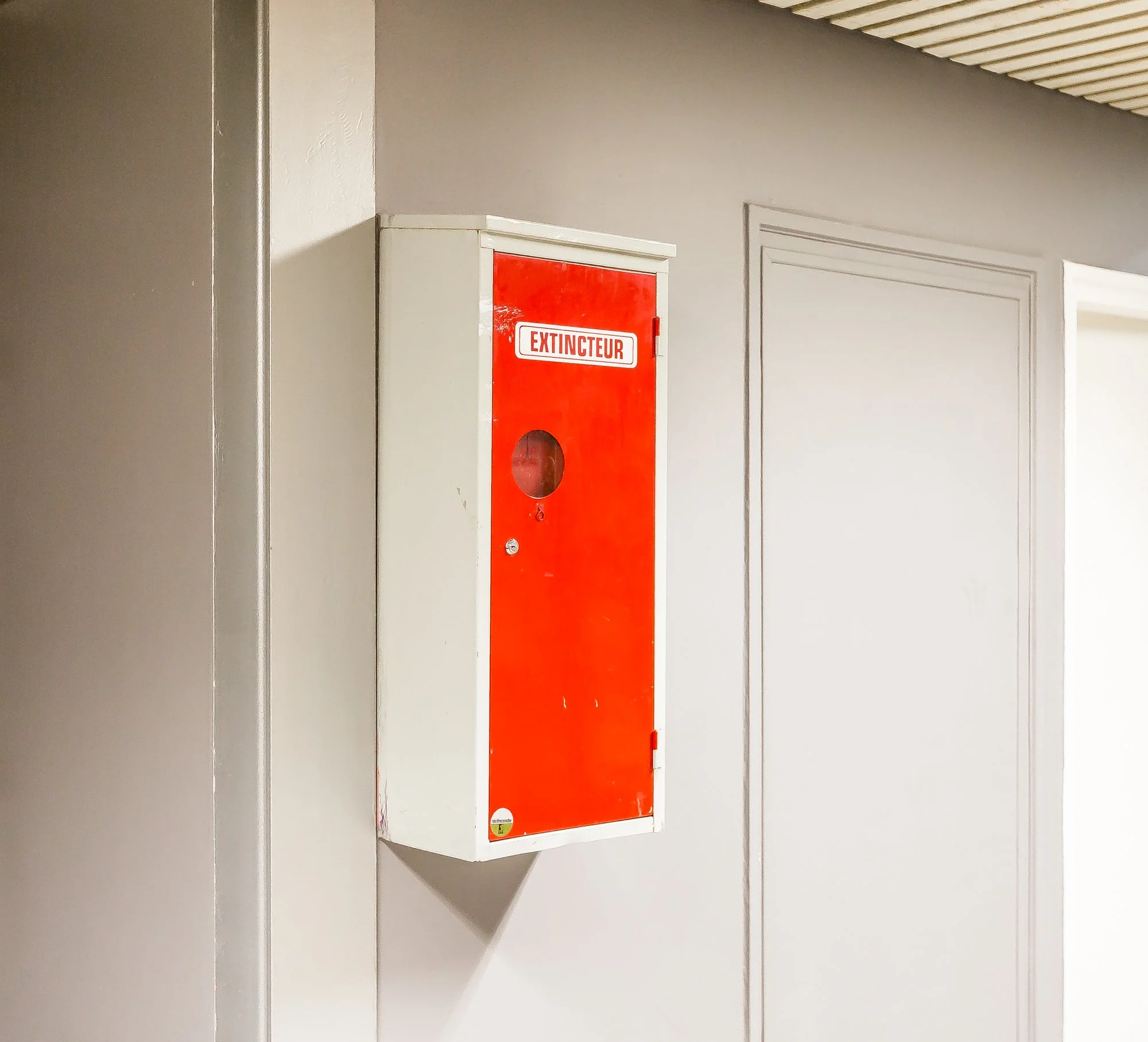 Extincteur (2015).jpg