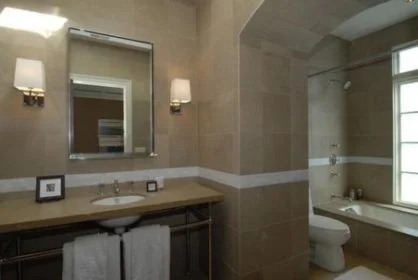 hickman hall bath.jpg