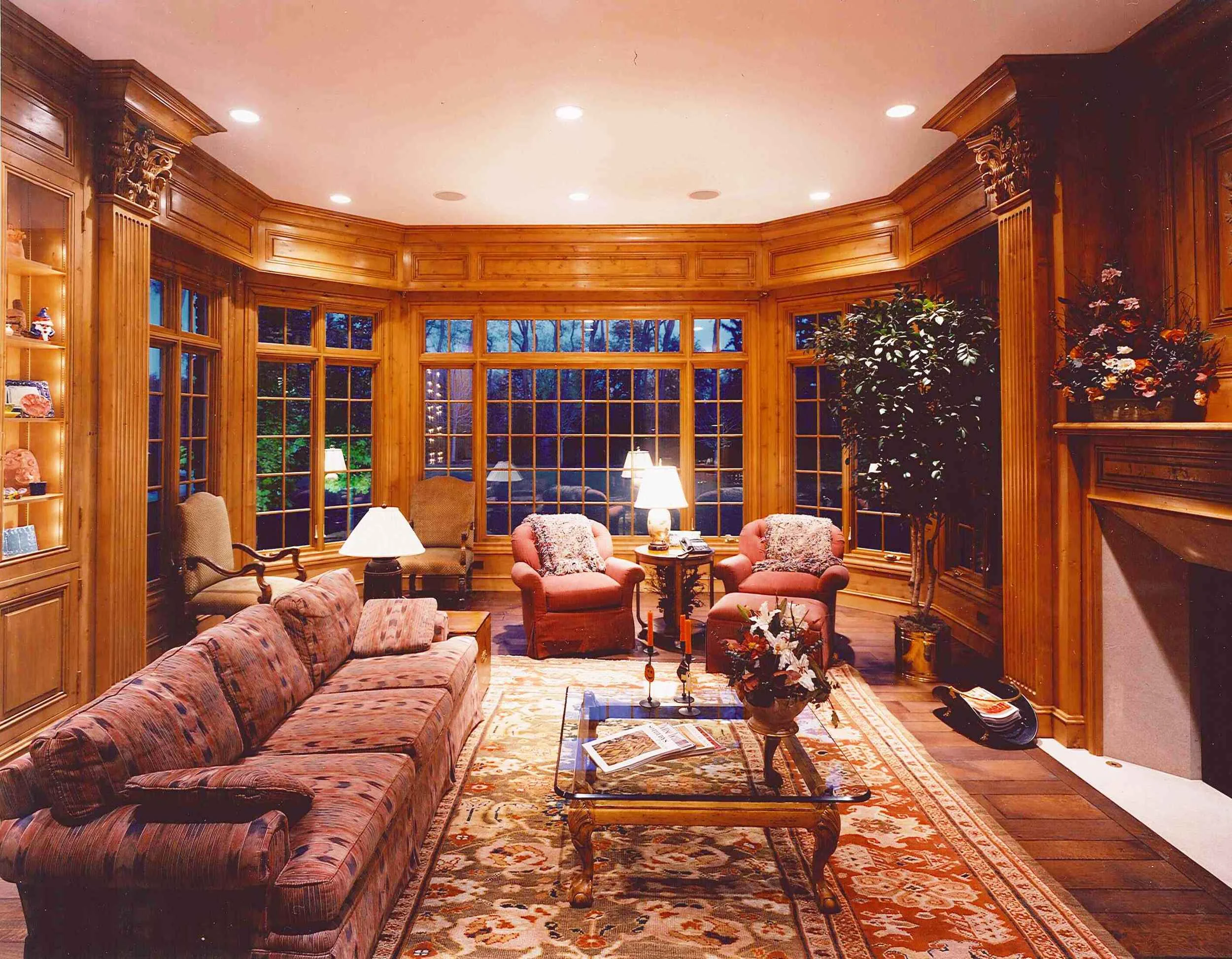 hennessey family room.jpg