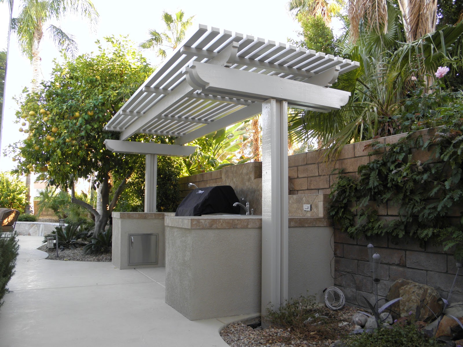 Lattice Patio Cover and BBQ in La Quinta, CA 92253