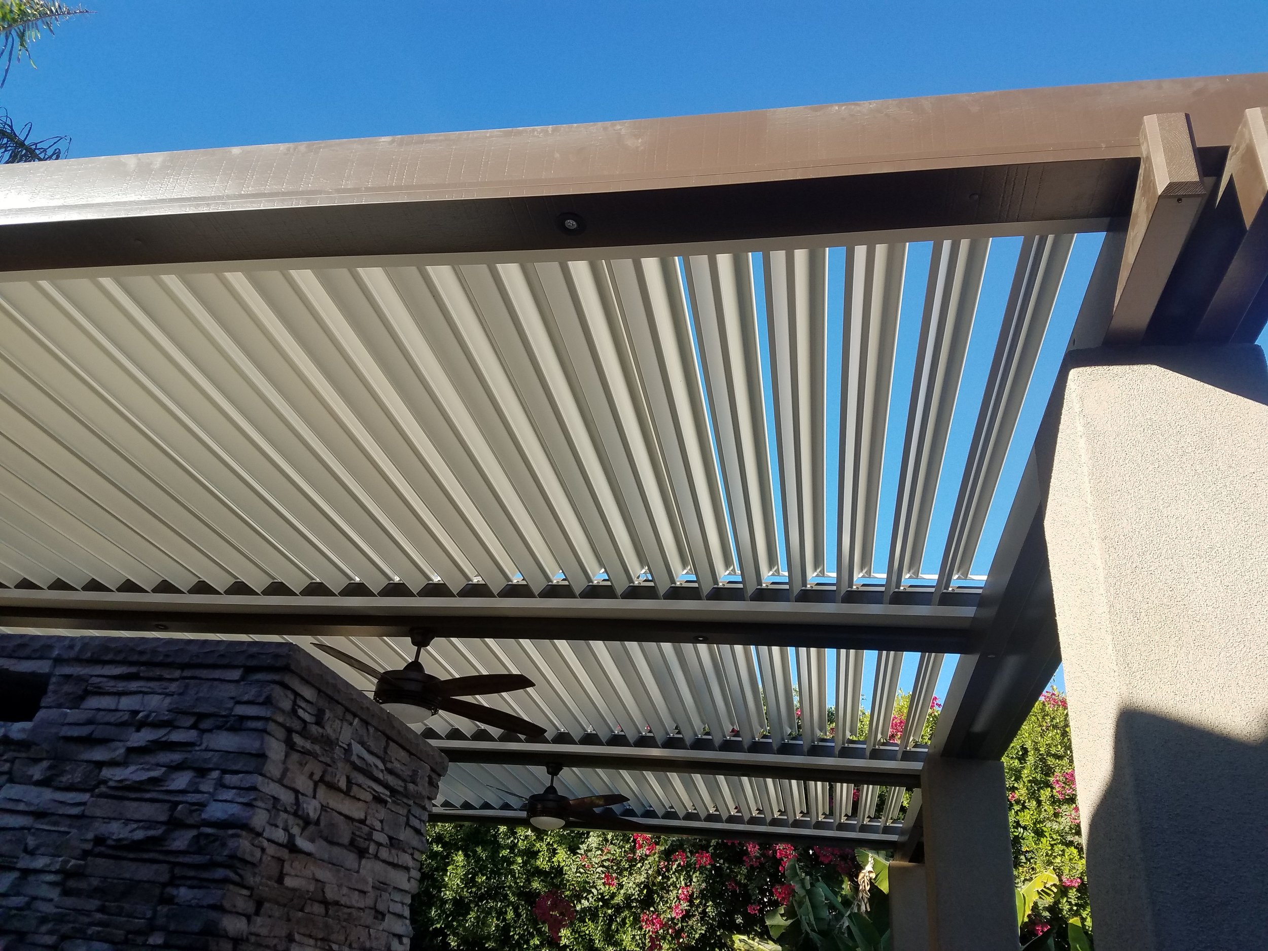 Jurupa Valley Apollo Louvered Roof System