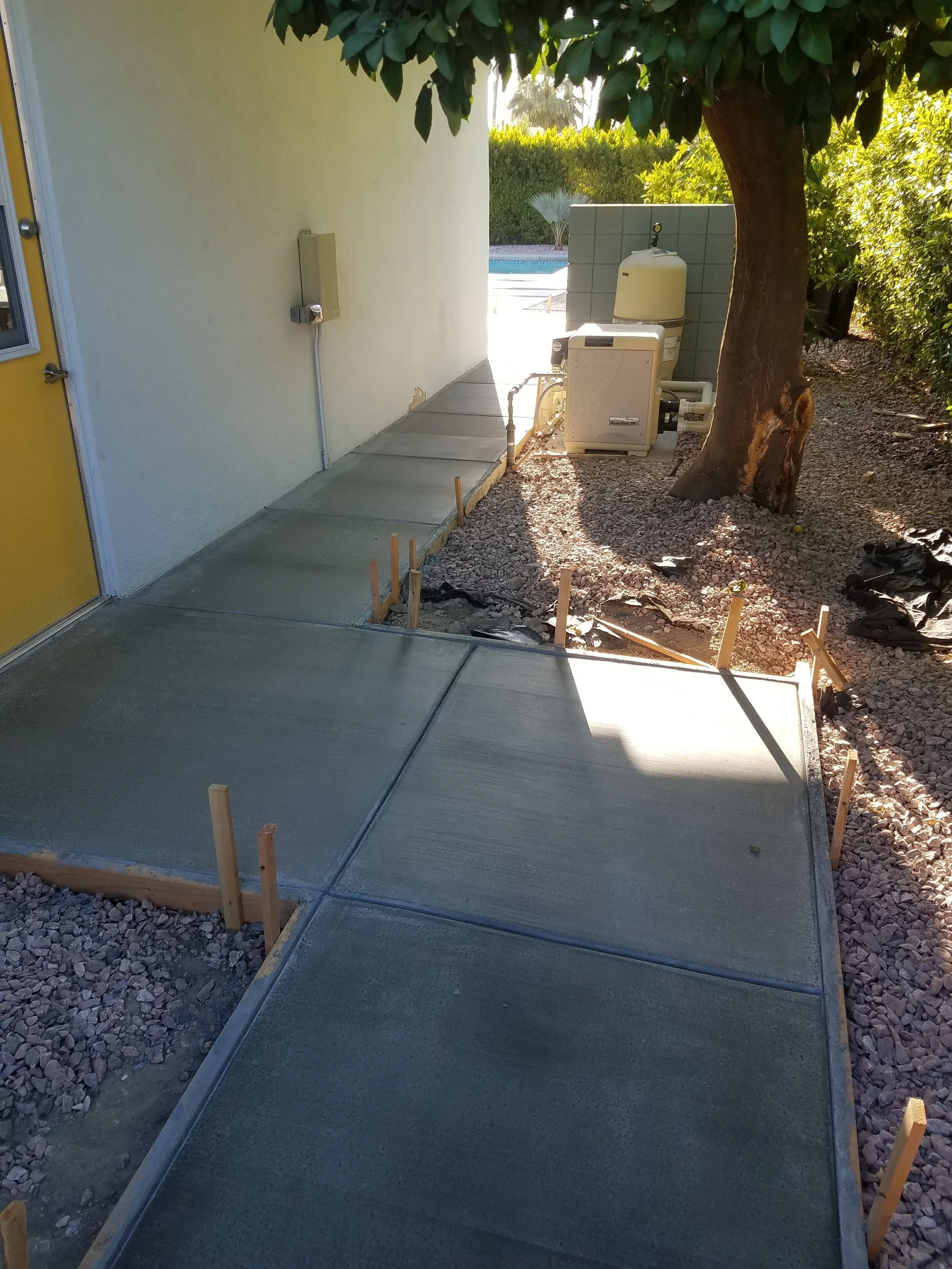 stamped concrete patio with fire pit on Affordable Concrete Patios Valley Patios Custom Aluminum Patio Cover Specialists
