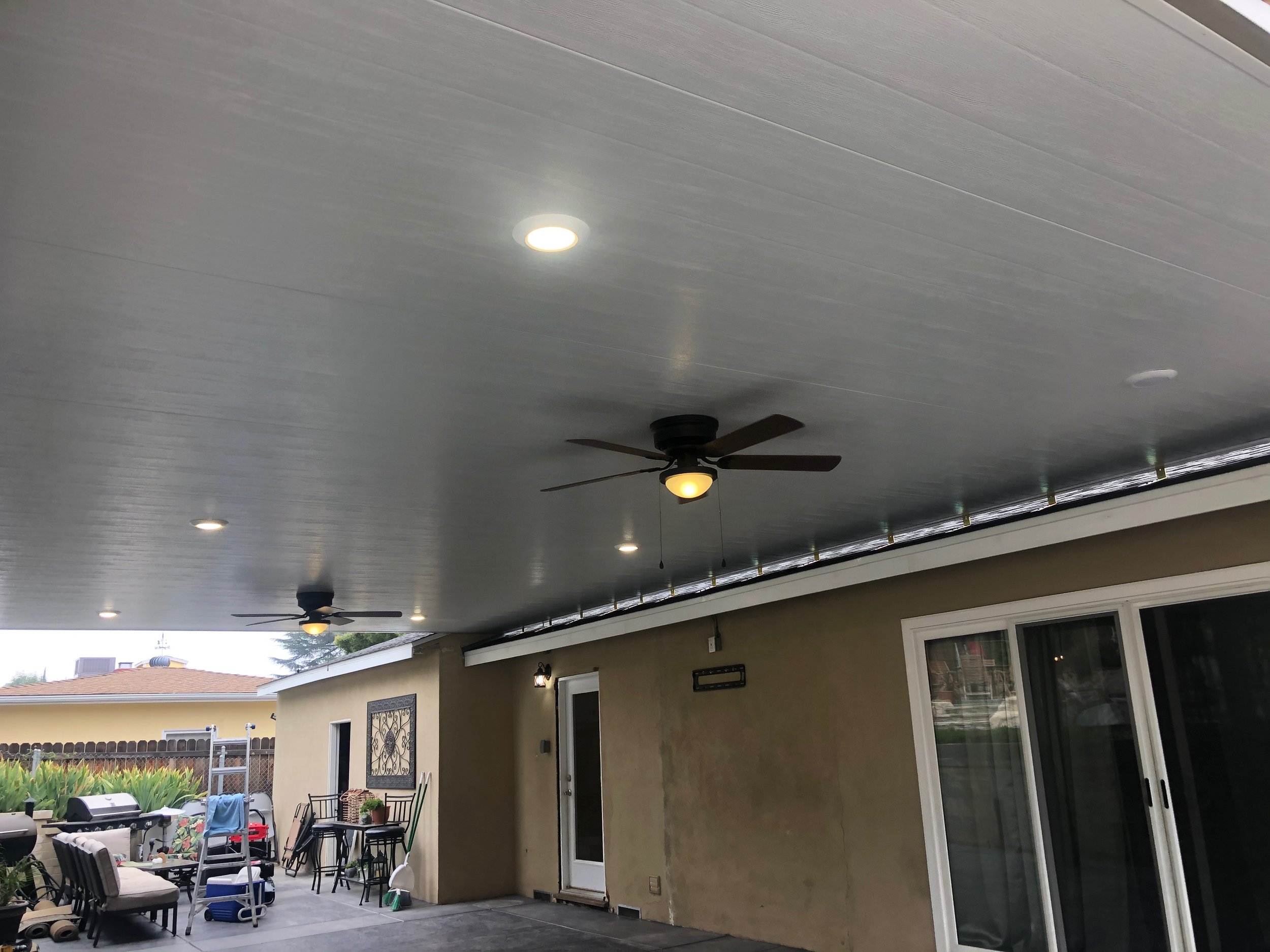 Insulated - Roof Mount - Can Lights - Fan - L-Brackets.JPG